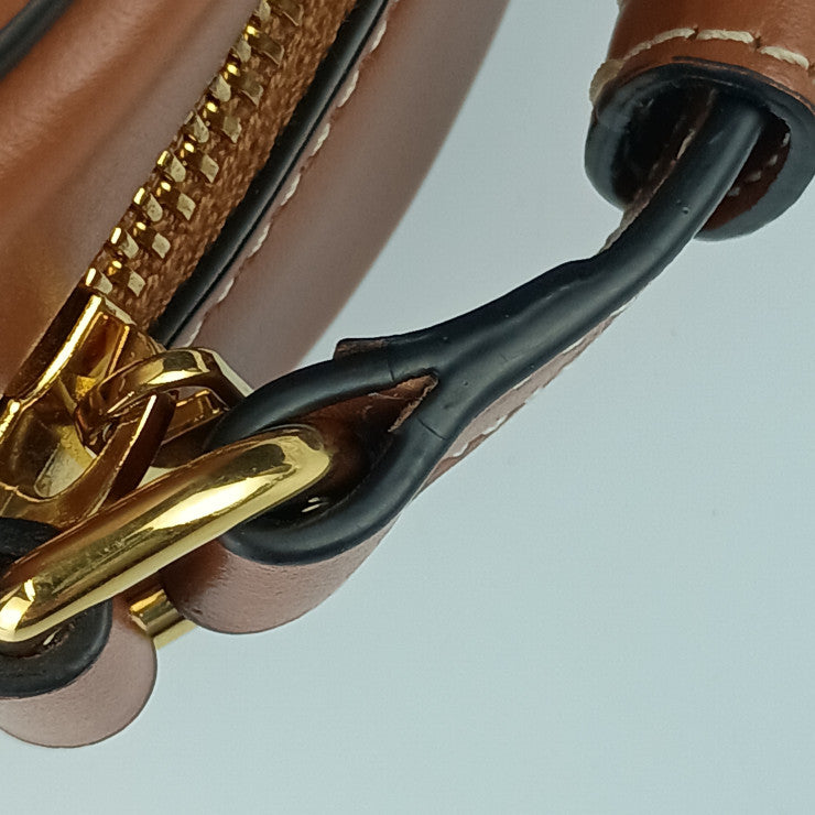 超美品 CELINE セリーヌ ショルダーバッグ キュイル トリオンフ オーバルバッグ 198603DXC 04LU/TAN ブラウン系 スムースカーフ レディース クロスボディバッグ