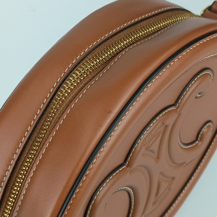 超美品 CELINE セリーヌ ショルダーバッグ キュイル トリオンフ オーバルバッグ 198603DXC 04LU/TAN ブラウン系 スムースカーフ レディース クロスボディバッグ