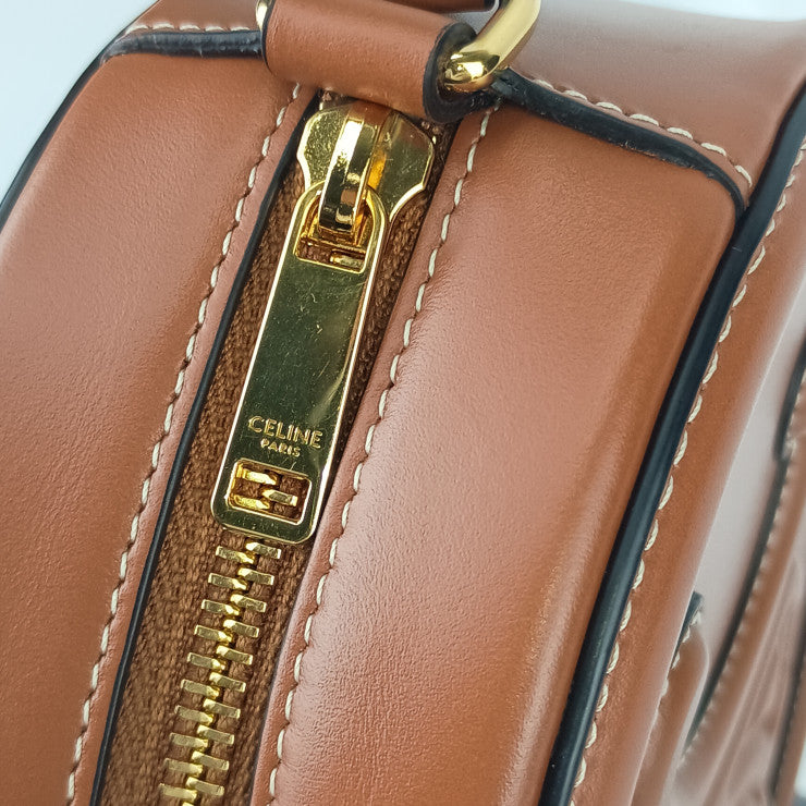 超美品 CELINE セリーヌ ショルダーバッグ キュイル トリオンフ オーバルバッグ 198603DXC 04LU/TAN ブラウン系 スムースカーフ レディース クロスボディバッグ