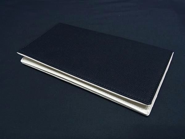 BVLGARI ブルガリ 二つ折り財布 長財布 - ブラック系×アイボリー系 キャンバス×レザー メンズ ロゴプレート 札入れ シルバー金具 美品