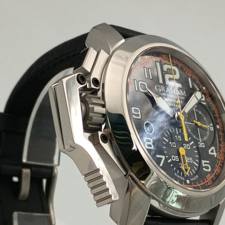 新古未使用展示品 GRAHAM グラハム 腕時計 クロノファイター オーバーサイズ 2CCAS.O01A シルバー ブラック ホワイト オレンジ系 イエロー系 ステンレス レザー メンズ 自動巻き 裏スケ デイト