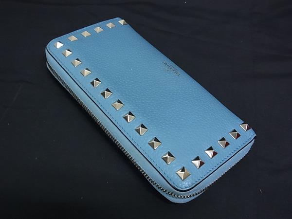 VALENTINO GARAVANI ヴァレンティノ ガラヴァーニ 財布 ロックスタッズ RW0P0645VSH ライトブルー シルバー レザー レディース ラウンドファスナー 長財布