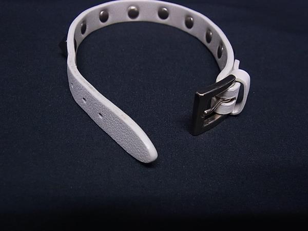 VALENTINO GARAVANI ヴァレンティノ ガラヴァーニ ブレスレット ロックスタッズ ブレスレット - アイボリー系 レザー レディース ゴールド金具 美品