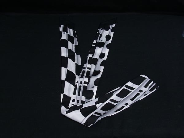 LOUIS VUITTON ルイヴィトン スカーフ バンドーBB MP1834 ブラック×ホワイト シルク100％ レディース リボン 新古未使用展示品
