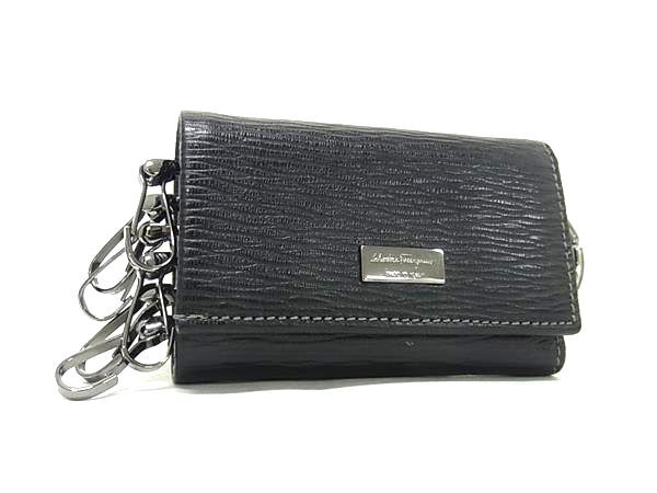 Salvatore Ferragamo フェラガモ キーケース REVIVAL リバイバル 667075 ブラック レザー ユニセックス 6連 ガンメタ金具 美品