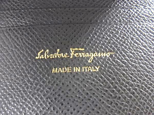 Salvatore Ferragamo フェラガモ 財布 ガンチーニ DP22C877 グレー レザー レディース 二つ折り財布 ゴールド金具 新古未使用展示品