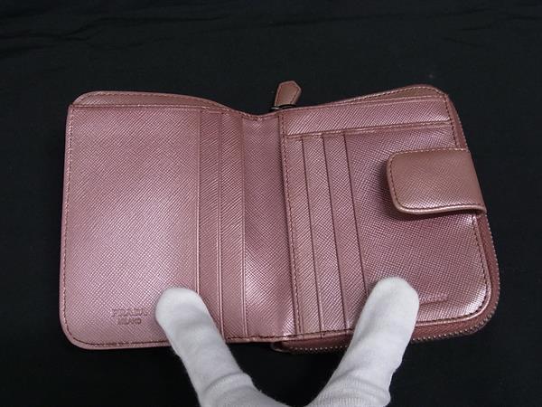 PRADA プラダ 財布 サフィアーノ 1M0605 ピンクメタリック レザー レディース 二つ折り 長財布 シルバー金具 美品