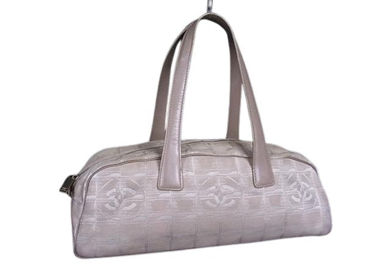 CHANEL シャネル ショルダーバッグ ニュートラベルライン A15828 ベージュ ナイロンキャンバス×レザー レディース ココマーク シルバー金具