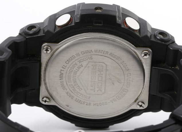 CASIO カシオ 腕時計 Gショック メタリックカラーズ GA 200SH 1AJF ブラック レッド 樹脂 SS メンズ クオーツ アナデジ