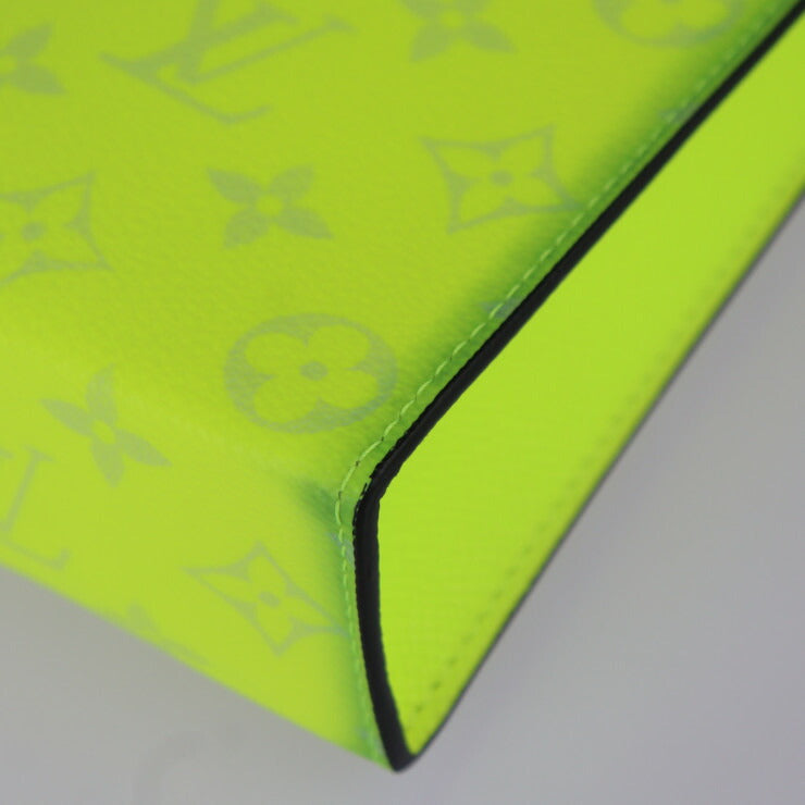 美品 LOUIS VUITTON ルイ ヴィトン ポシェット・ヴォワヤージュ MM タイガラマ セカンドバッグ M30946 モノグラムキャンバス タイガ イエロー系 シルバー金具 クラッチバッグ ポーチ ビトン