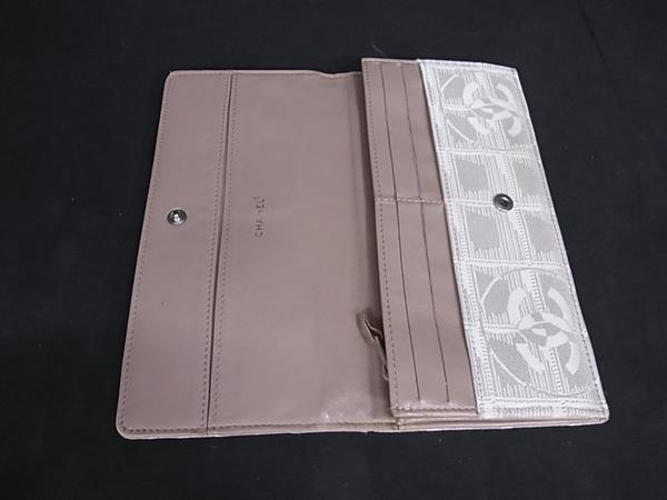CHANEL シャネル 財布 ニュートラベルライン ベージュ ナイロンキャンバス ユニセックス 二つ折り 長財布