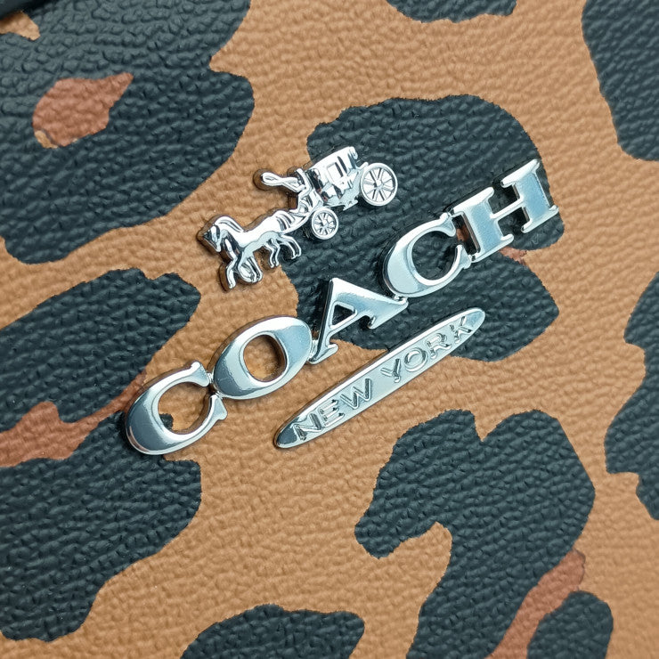 新品未使用展示品 COACH コーチ ショルダーバッグ ジェイミー カメラ バッグ シグネチャー キャンバス ウィズ レオパード プリント CC759 LIGHT SADDLE MULTI ブラウン系 PVC レザー レディース クロスボディバッグ