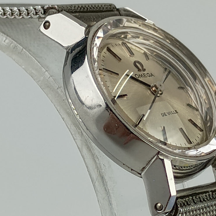 OMEGA DE VILLE watch 531.007 silver stainless steel ladies three-hand hand-wound cut glass vintage 1960s