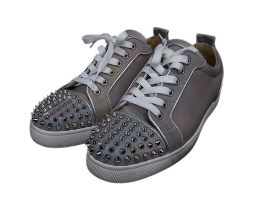 Christian Louboutin クリスチャンルブタン スニーカー ルイス ジュニア スパイク オルラト - グレー系 マルチカラー ナイロン系 ラバー レザー メンズ ローカット スパイクスタッズ 参考サイズ27cm