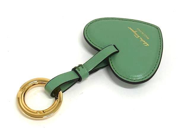 Salvatore Ferragamo フェラガモ キーホルダー ヴァラリボン グリーン レザー レディース ハート 新品未使用展示品