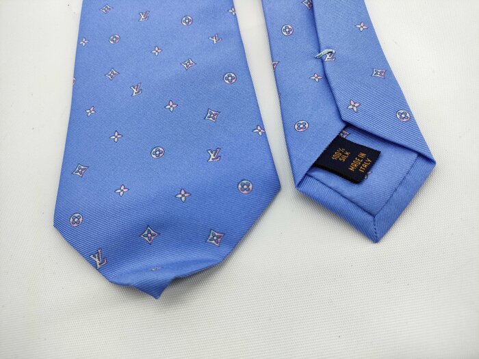 LOUIS VUITTON ルイヴィトン ネクタイ クラヴァット モノグラムネオン M75911 ライトブルー シルク メンズ グラデーション 新品未使用展示品