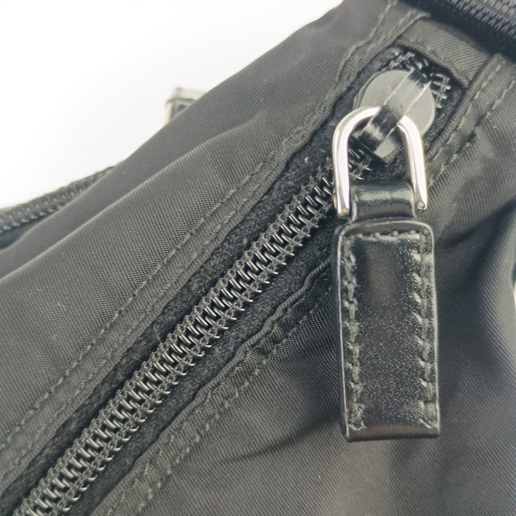 美品 PRADA プラダ ショルダーバッグ クロスボディバッグ BT0421 ブラック ナイロン レディース 三角ロゴプレート