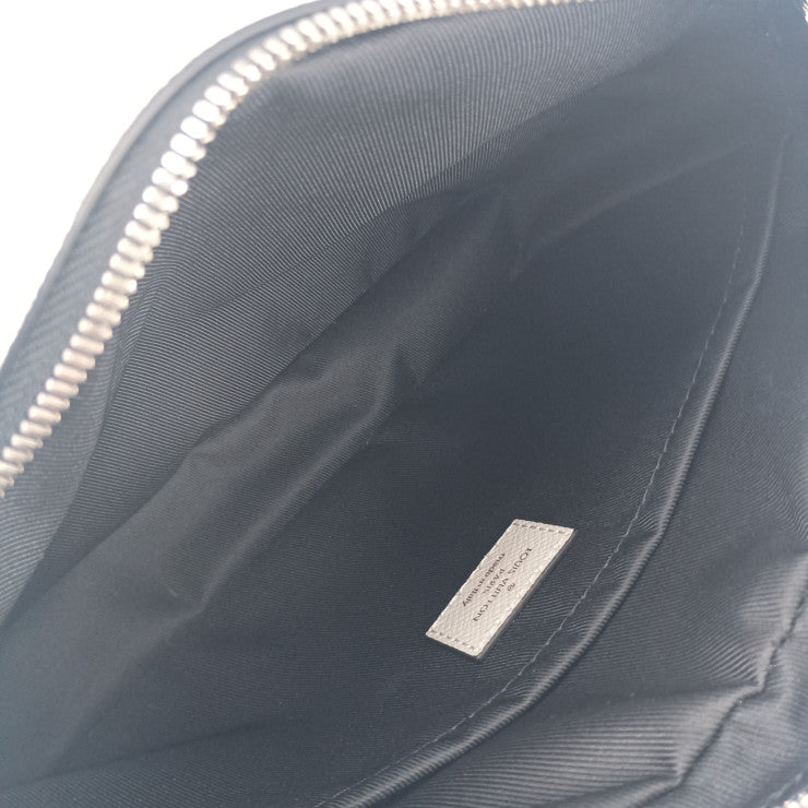 新古未使用展示品 LOUIS VUITTON ルイ ヴィトン ショルダーバッグ タイガラマ アウトドア・メッセンジャー PM M30243 アンタークティカ シルバー金具 タイガ・レザー モノグラム・キャンバス メンズ