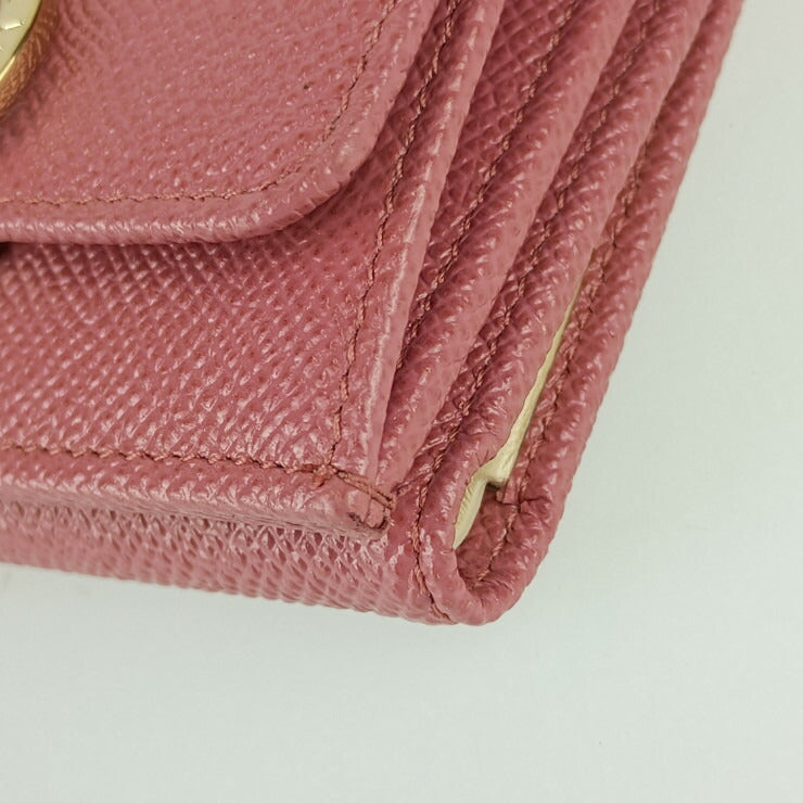 超美品 BVLGARI ブルガリ ブルガリ・ブルガリ 三つ折り財布 291021 BLUSH QUARTZ ピンク系 カーフレザー コンパクトウォレット ゴールド金具 ロゴクリップ