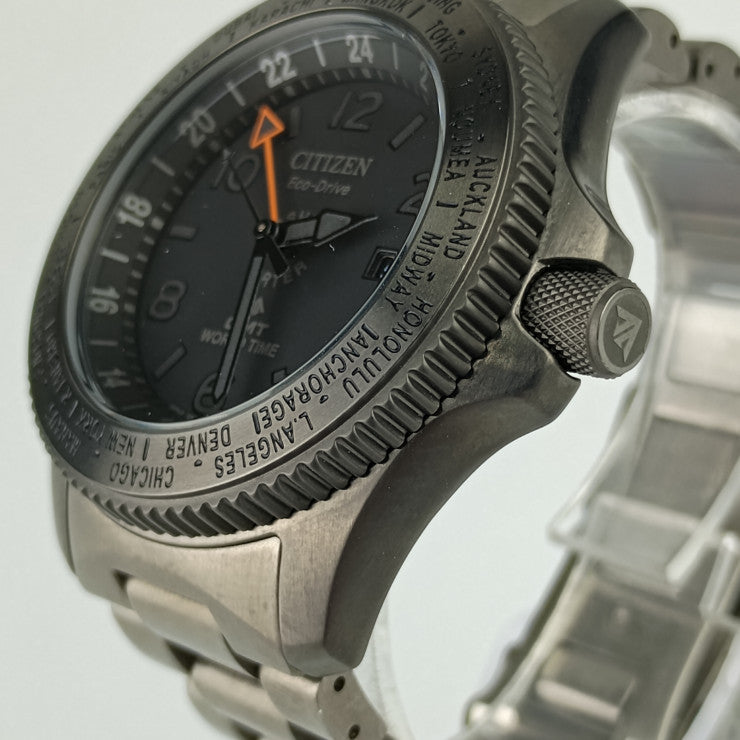 美品 CITIZEN シチズン メンズ腕時計 プロマスター ポーターオリジナルモデル GMT WORLD TIME  B877-R011782 ガンメタル ステンレス メンズ エコドライブ