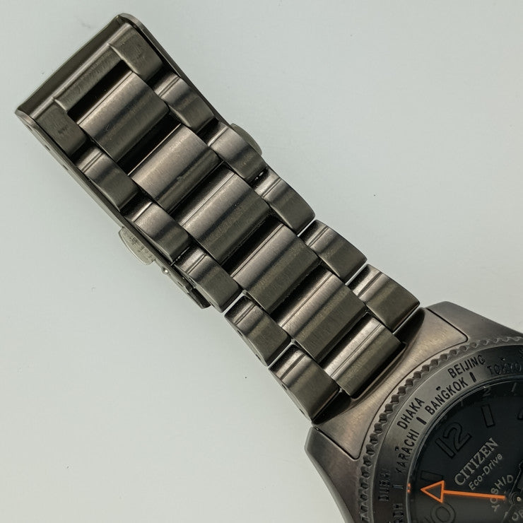 美品 CITIZEN シチズン メンズ腕時計 プロマスター ポーターオリジナルモデル GMT WORLD TIME  B877-R011782 ガンメタル ステンレス メンズ エコドライブ