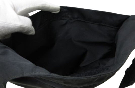 PRADA プラダ ショルダーバッグ トライアングルロゴ ショルダーバッグ - ブラック ナイロン レザー ユニセックス マチ無し 三角ロゴマーク シルバー金具