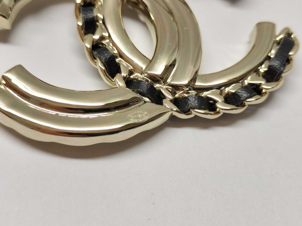 CHANEL シャネル ブローチ ココマーク ゴールド ブラック メタル レザー フェイクパール ラインストーン レディース 超美品