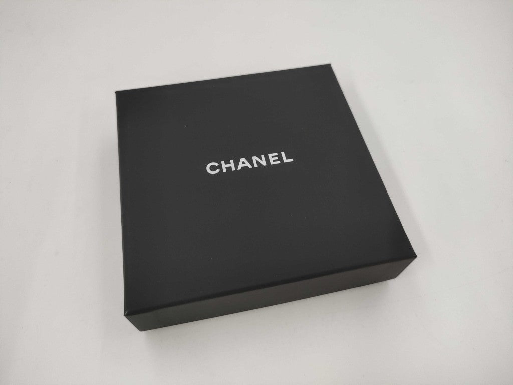 CHANEL シャネル シュシュ ココマーク ゴールド ブラック レザー レディース ゴールド金具 美品