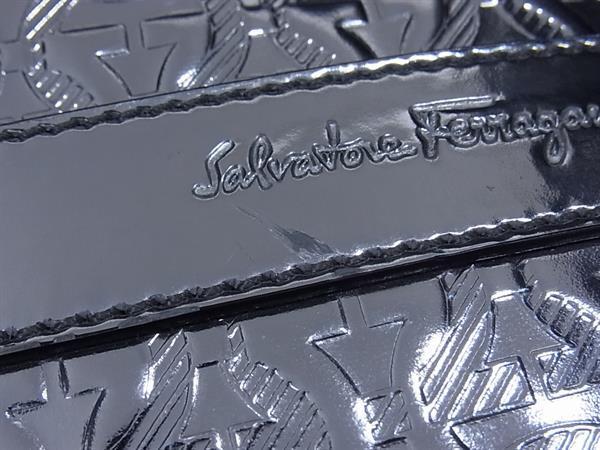 Salvatore Ferragamo フェラガモ ショルダーバッグ ガンチーニ GG24 0311 シルバー PVC×レザー ユニセックス