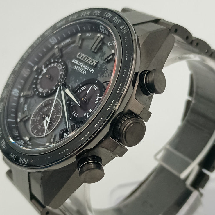 CITIZEN シチズン 時計 アテッサ サテライトウエーブ HAKUTOR コラボレーションモデル F950 002XB03 / CC4065 61Y グレーシェル文字盤 TI TI メンズ 美品