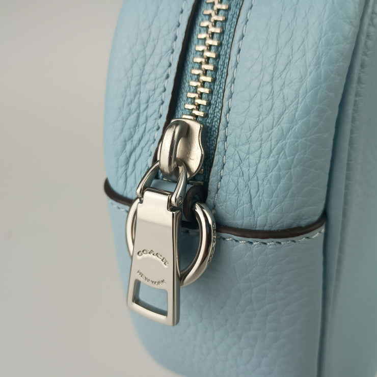 新古未使用展示品 COACH コーチ ショルダーバッグ ジェイミー カメラ バッグ CA207 ライトブルー系 ペブルレザー レディース 2WAY セカンドバッグ シルバー金具