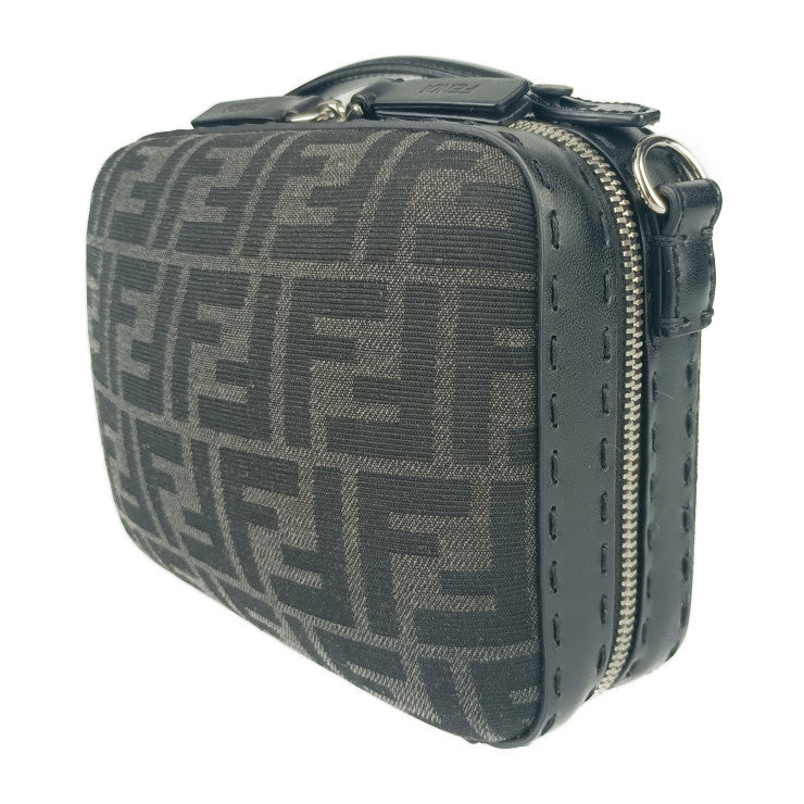 超美品 FENDI フェンディ ショルダーバッグ ズッカ ミニ トラベル 7VA552 グレー ブラック キャンバス レザー レディース 2WAY ハンドバッグ シルバー金具