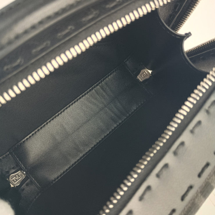 超美品 FENDI フェンディ ショルダーバッグ ズッカ ミニ トラベル 7VA552 グレー ブラック キャンバス レザー レディース 2WAY ハンドバッグ シルバー金具