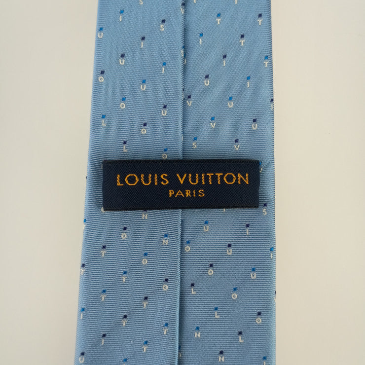 新品未使用展示品 LOUIS VUITTON ルイ ヴィトン ネクタイ クラヴァット LV スペリング M77848 ライトブルー シルク100％ メンズ