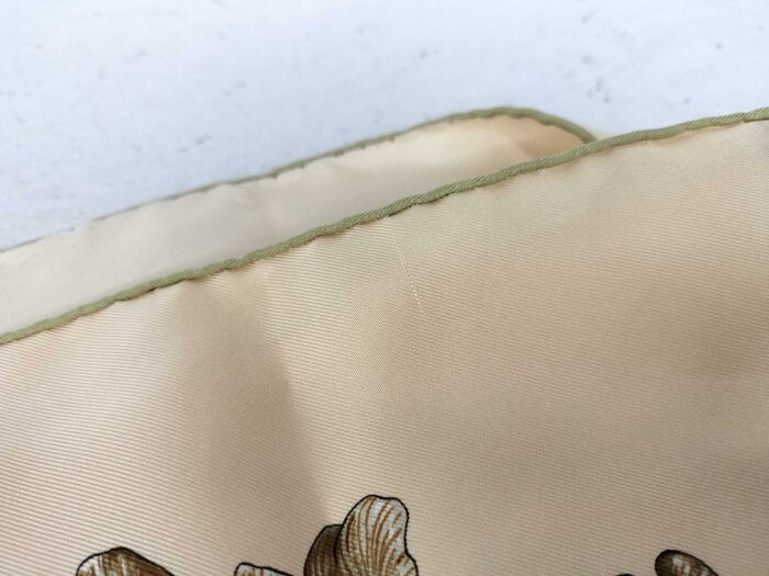 美品 HERMES エルメス スカーフ カレ90 AU COEUR DES BOIS 森の中で - マルチカラー シルク100％ レディース