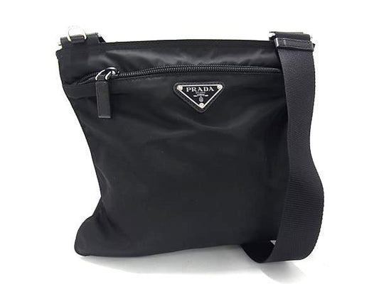 PRADA プラダ ショルダーバッグ トライアングルロゴ ブラック テスートナイロン ユニセックス 三角ロゴマーク シルバー金具 美品
