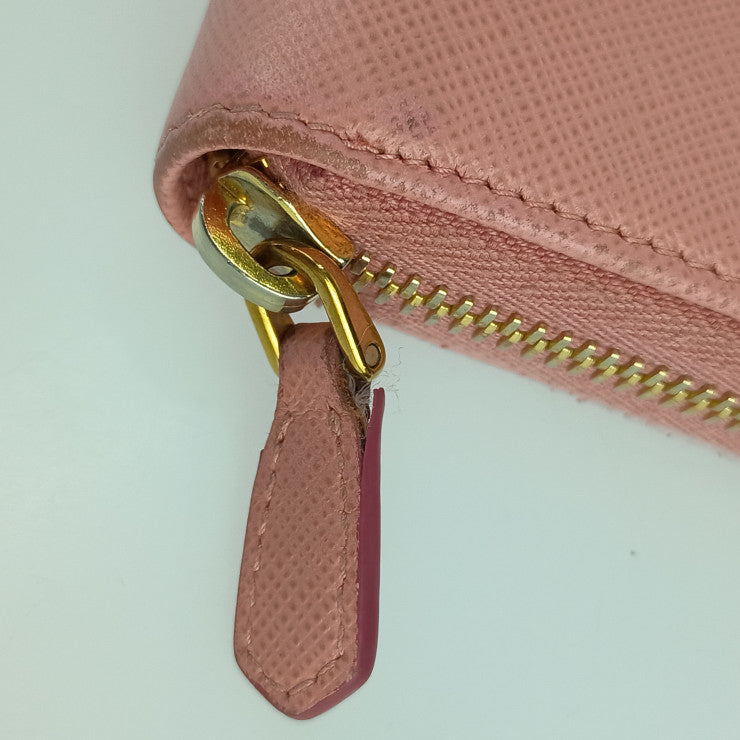 PRADA プラダ 長財布 1ML506 ピンク系 サフィアーノレザー レディース ラウンドファスナー ゴールド金具