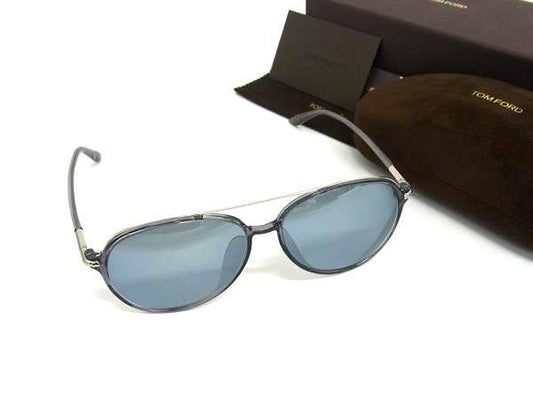 美品 TOM FORD トムフォード サングラス 度入り サングラス TF637-K シルバー クリアブラック メタル プラスチック ユニセックス アジアンフィット