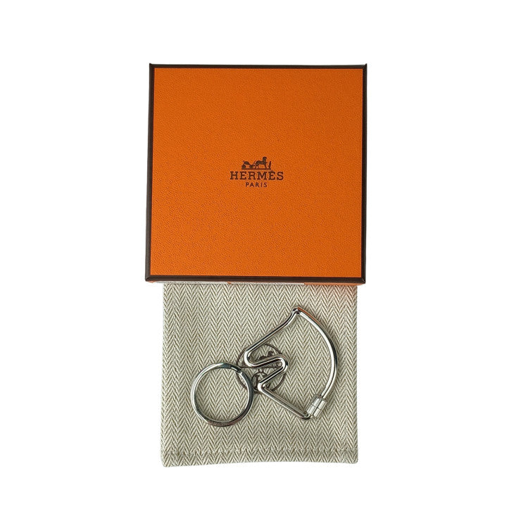 HERMES エルメス キーホルダー キーリング シュバル シルバー メタル ユニセックス バッグチャーム 馬モチーフ 新古未使用展示品