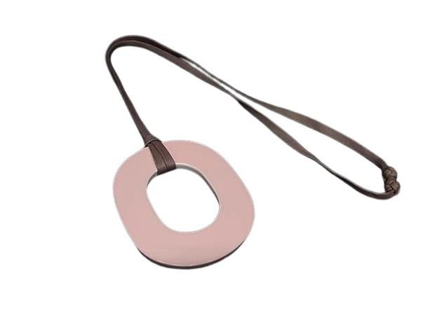 HERMES エルメス ネックレス イスム ピグマン ピンク系 ライトブルー ラッカー レディース 美品