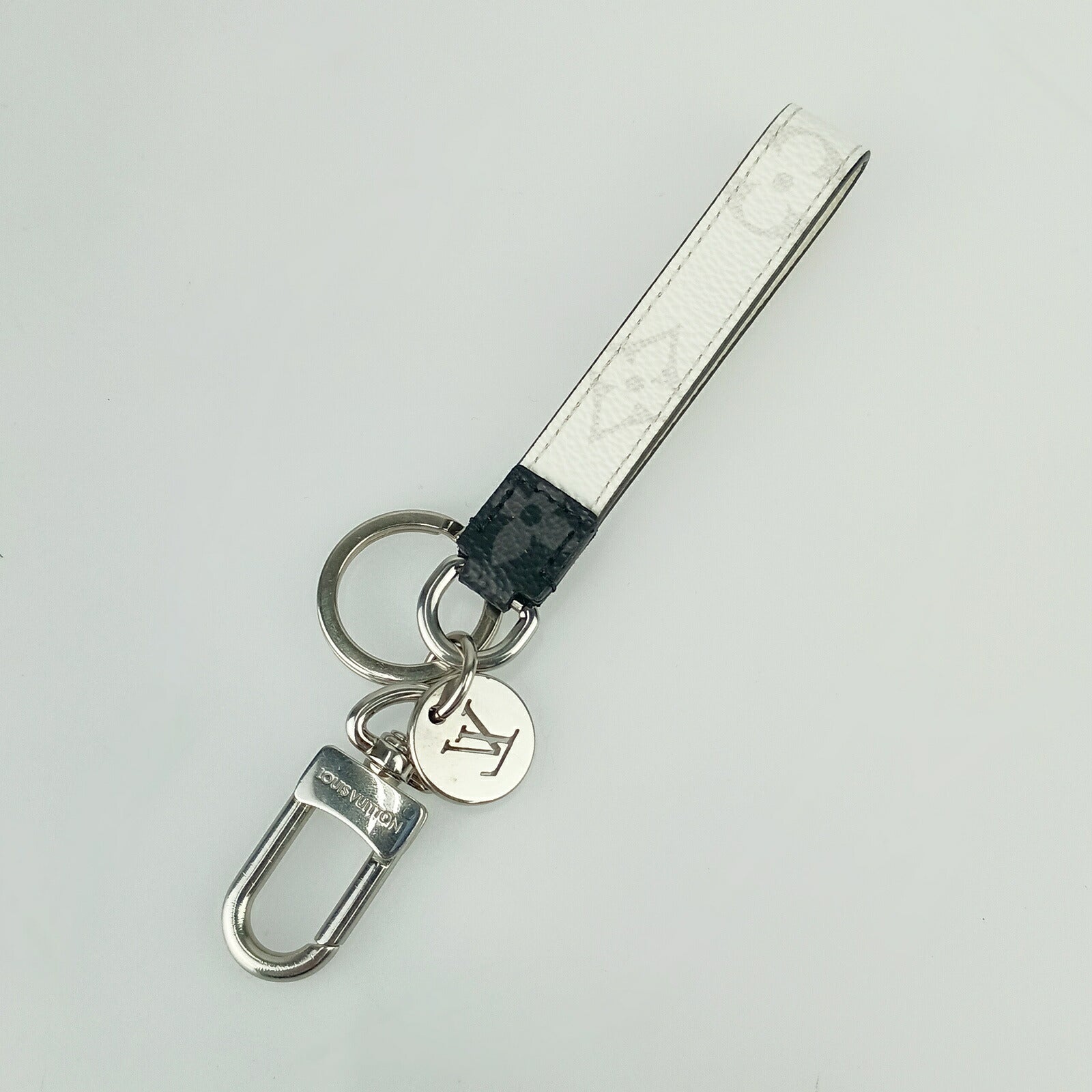 美品 LOUIS VUITTON ルイ ヴィトン バッグチャーム キーホルダー・ドラゴンヌ M82379 ホワイト系 ブラック系 モノグラム・キャンバス モノグラム・エクリプス キャンバス ユニセックス キーリング