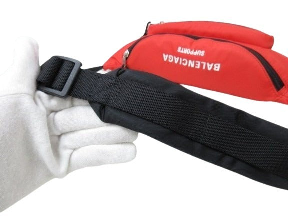 BALENCIAGA バレンシアガ ボディバッグ WFP コラボ ウィール 539522 レッド×ブラック ナイロン ユニセックス 新品未使用展示品