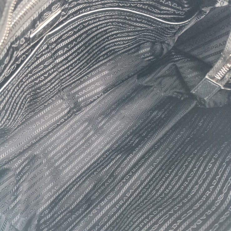 美品 PRADA プラダ マザーズバッグ Re-Nylon ベビーバッグ 1BG102 ブラック シルバー金具 ナイロン ユニセックス 2WAY トートバッグ ショルダーバッグ 三角ロゴプレート