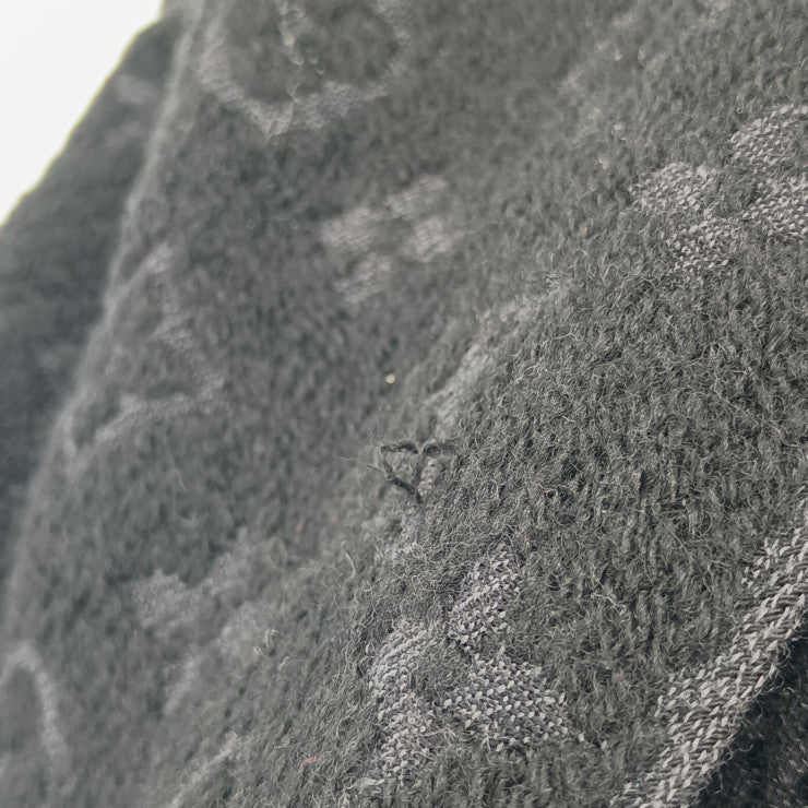 美品 LOUIS VUITTON ルイ ヴィトン マフラー マフラー･モノグラム クラシック M70520 ブラック ウール100％ メンズ フリンジ