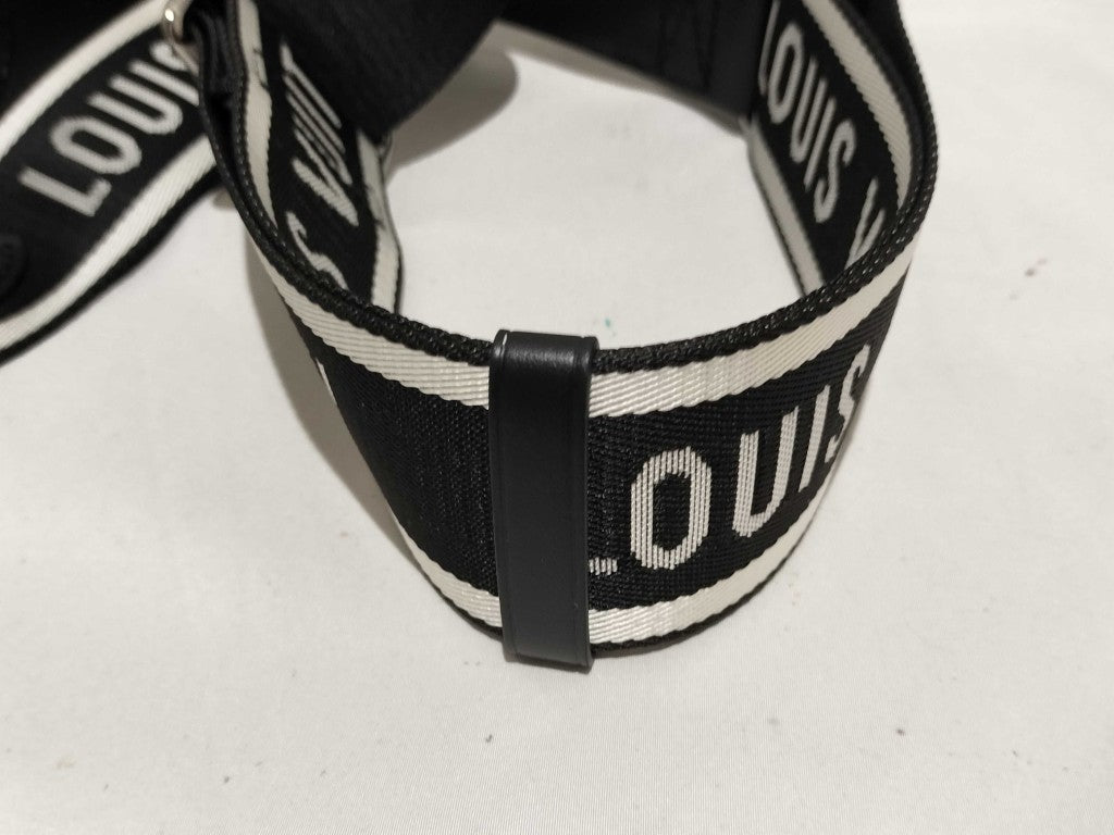 LOUIS VUITTON ルイヴィトン ショルダーストラップ J02496 ブラック ホワイト キャンバス ユニセックス シルバー金具 超美品