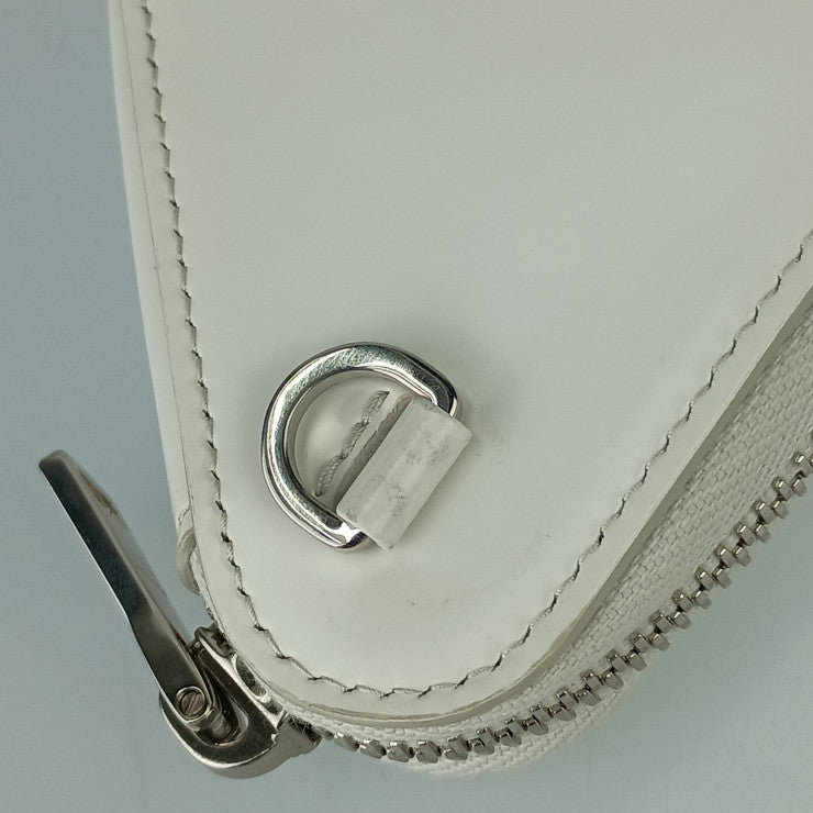 PRADA プラダ ショルダーバッグ トライアングル チェーン ポーチ 1NR005 ホワイト レザー レディース トライアングルロゴ 三角ロゴプレート シルバー金具 美品