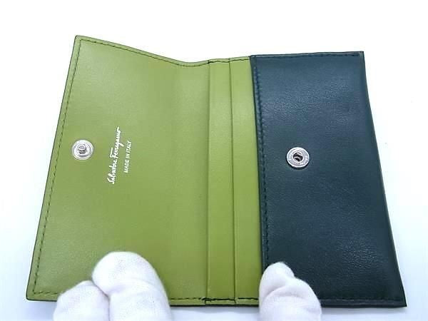 Salvatore Ferragamo フェラガモ カードケース ガンチーニ 22 D696 グリーン系 カーフレザー レディース 新品未使用展示品