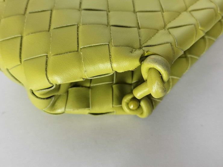 BOTTEGA VENETA ボッテガヴェネタ ショルダーバッグ イントレチャート MINI THE KNOT ミニ ザ ノット 639293 イエローグリーン ラムスキン レディース ノット