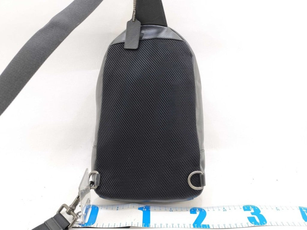 COACH コーチ ボディバッグ F23215 ブラック ブルー系 レザー メンズ ショルダーバッグ 美品