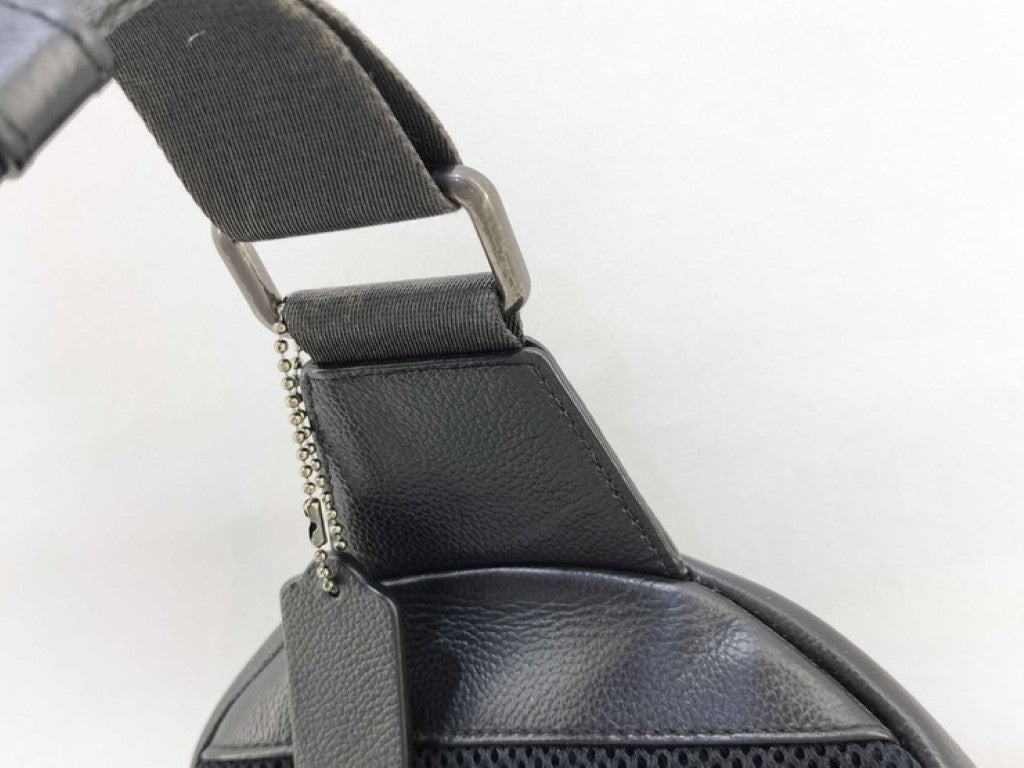 COACH コーチ ボディバッグ F23215 ブラック ブルー系 レザー メンズ ショルダーバッグ 美品